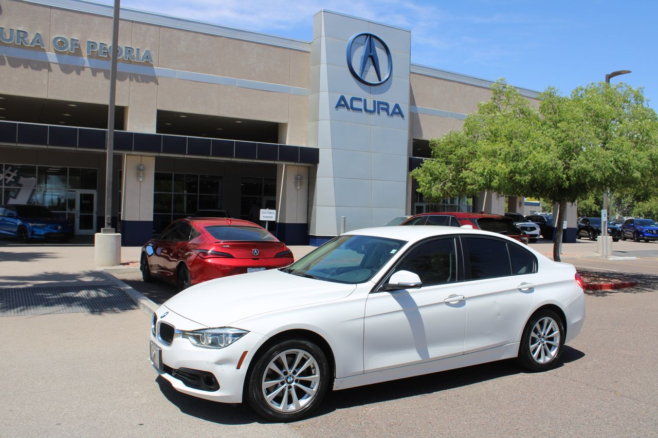 2018 BMW 3 Series 320i Sedan's photo