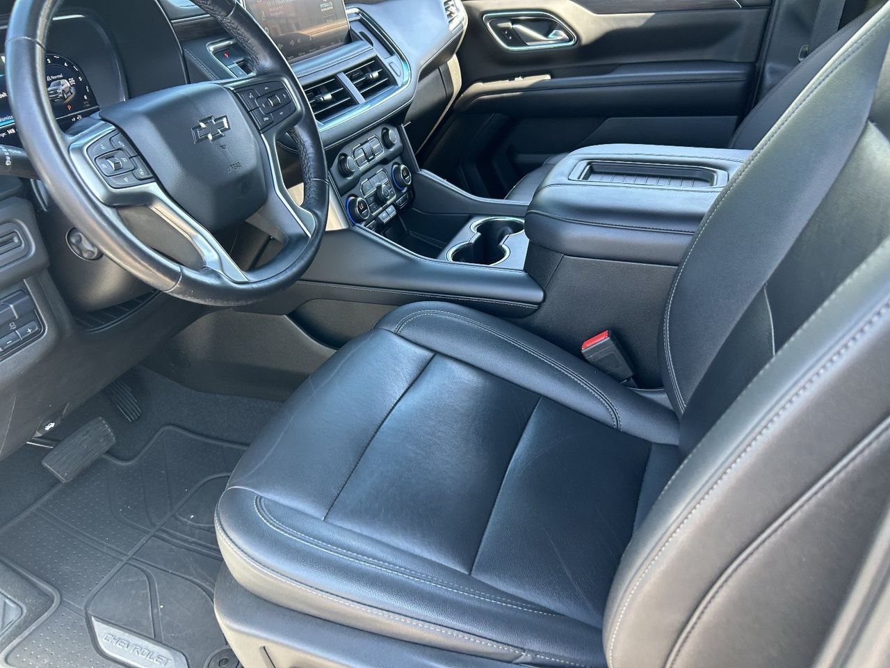 Used 2022 Iridescent Pearl Tricoat Chevrolet Z71 image 28