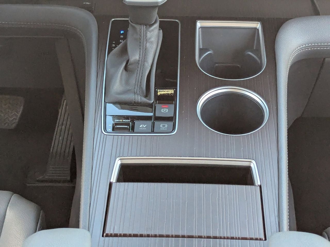 Used 2024 Celestial Silver Metallic Toyota XLE 8 Passenger image 22