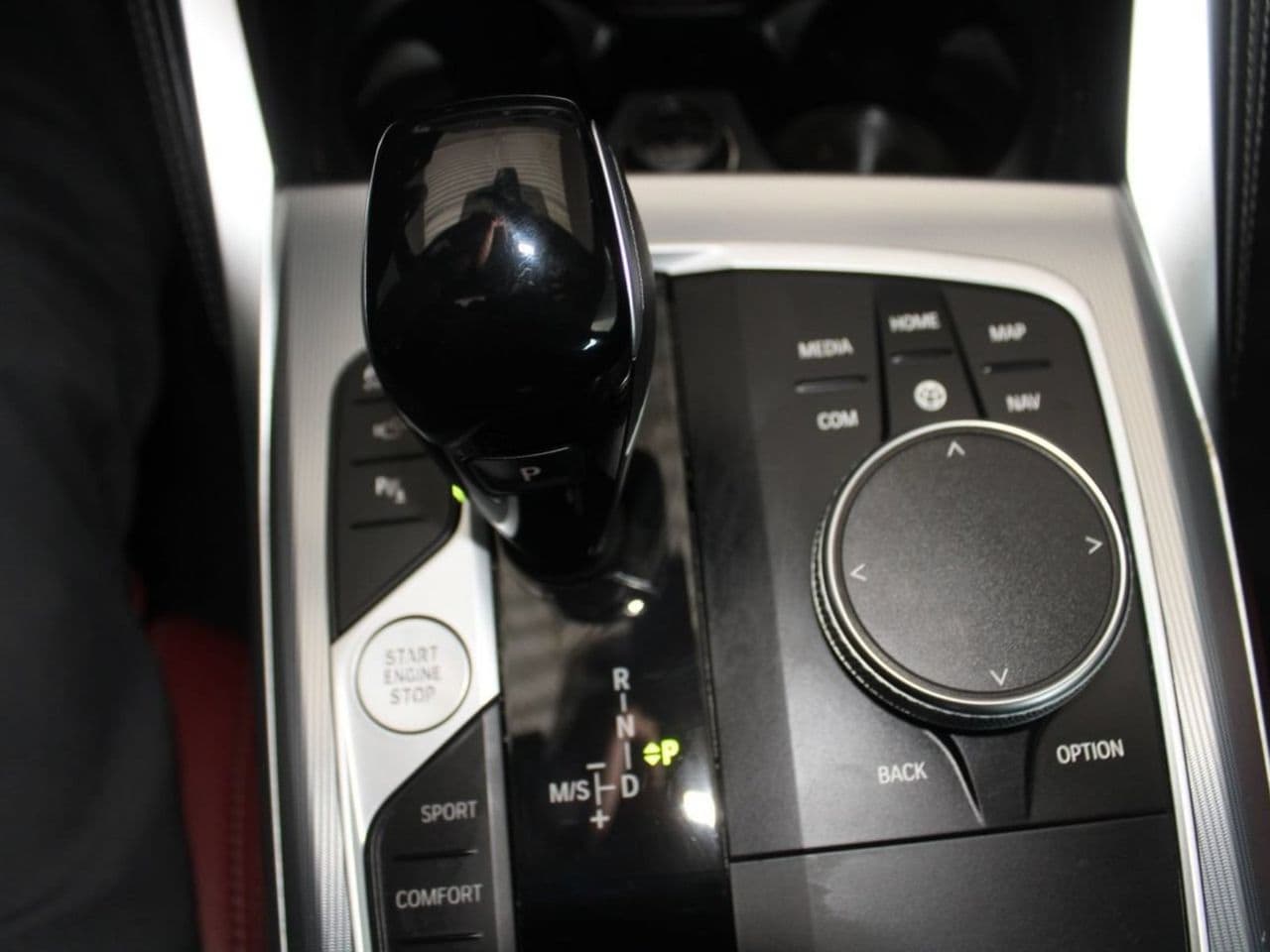 Used 2023 Alpine White BMW M440i image 28