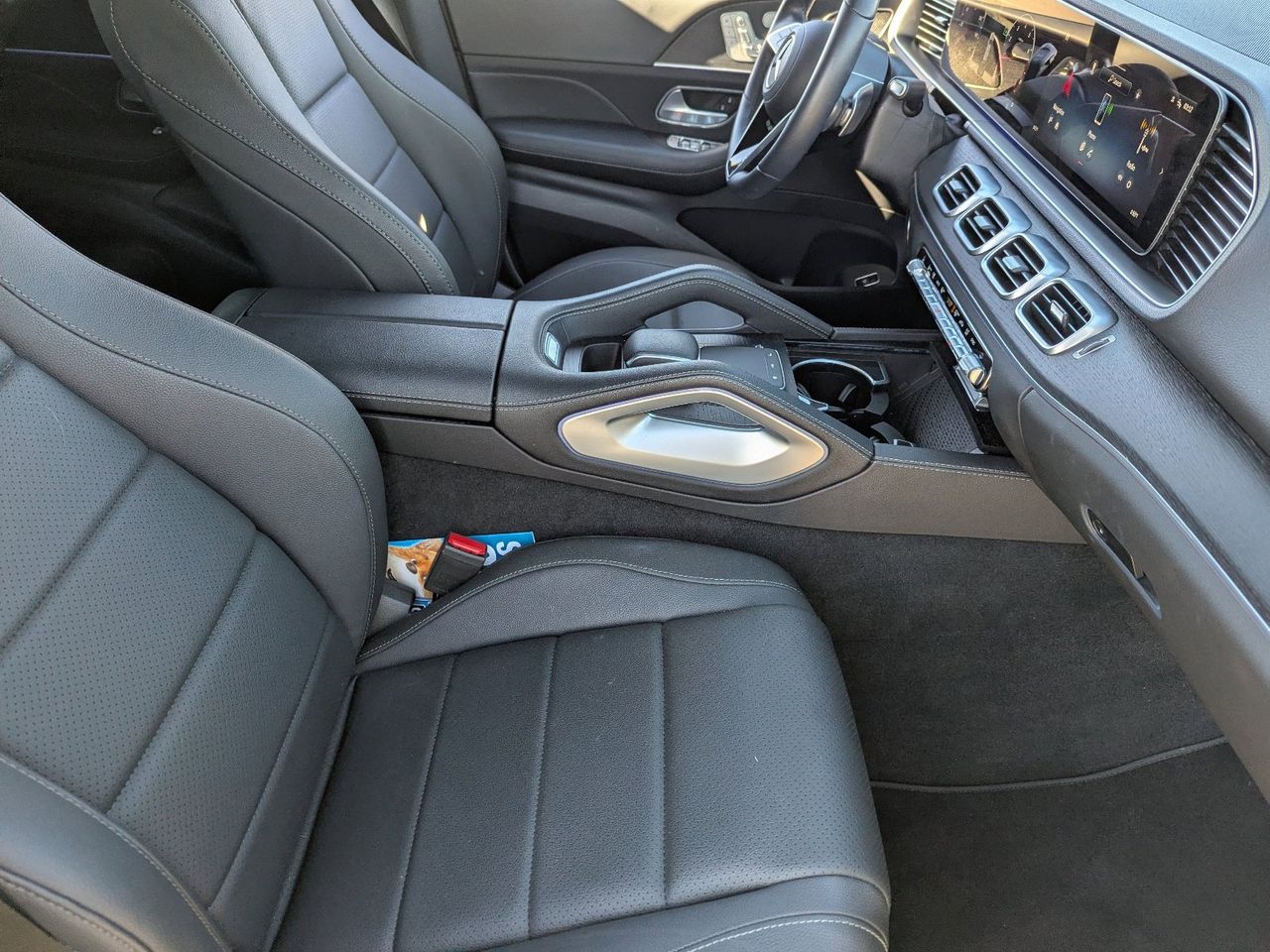 Used 2025 Selenite Gray Metallic Mercedes-Benz GLE 350 4matic® image 12