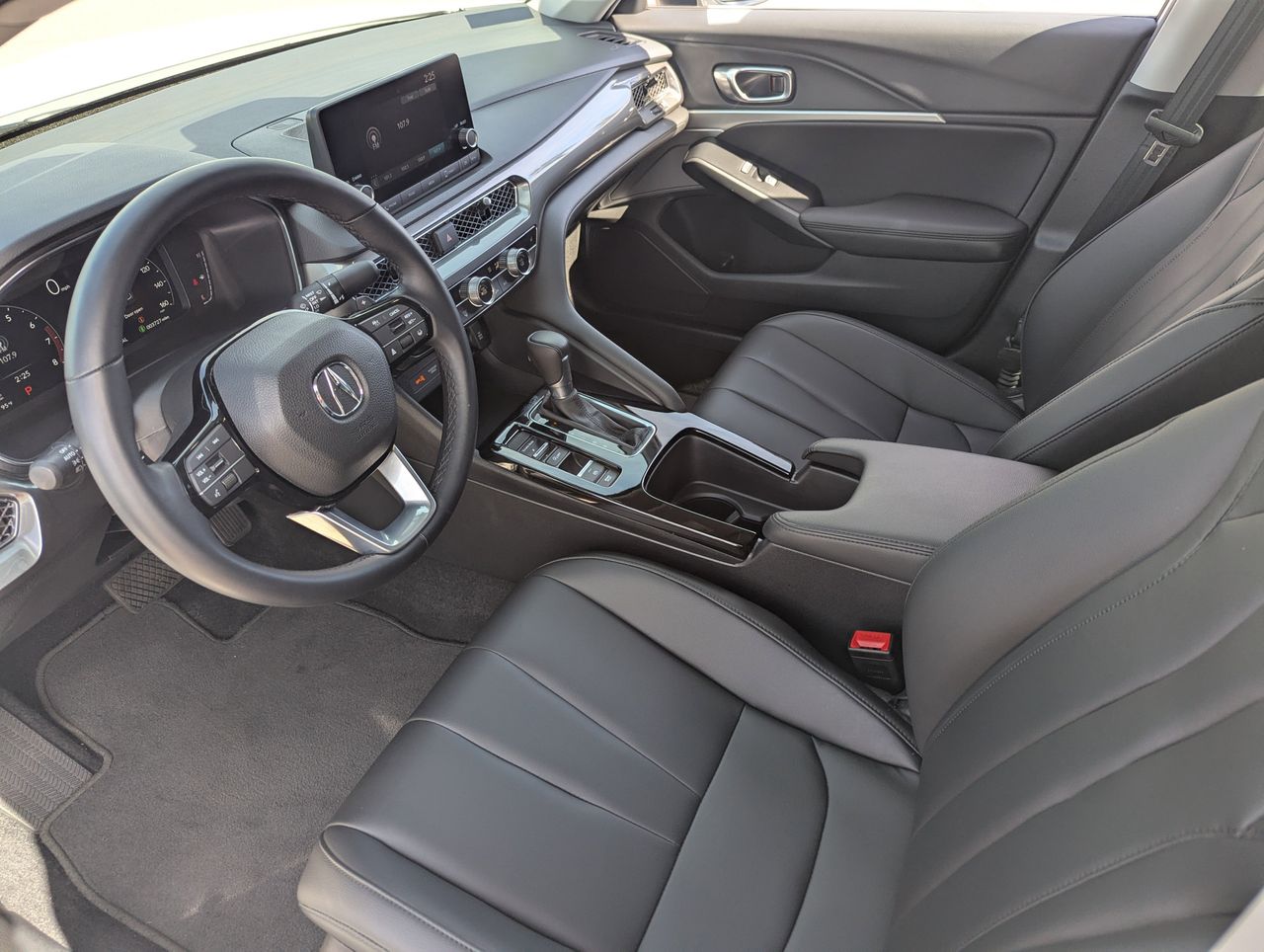 Certified Used 2025 Platinum White Pearl Acura Premium image 28