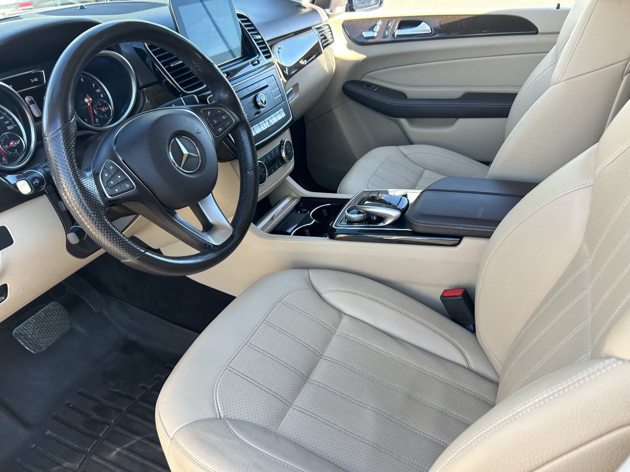 Used 2018 Lunar Blue Metallic Mercedes-Benz GLE 350 4maticÂ® image 28