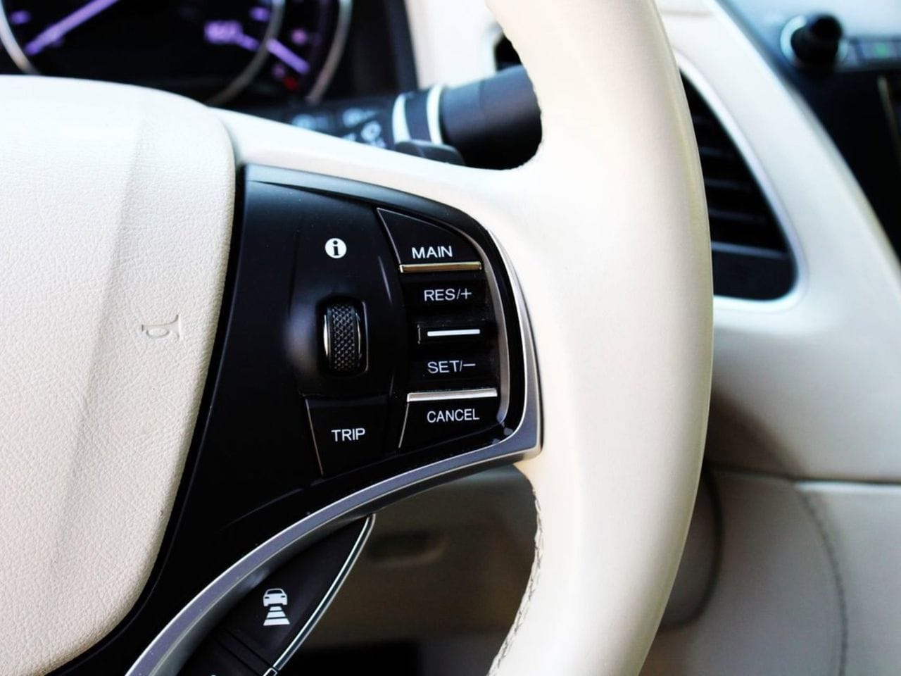 Used 2020 Platinum White Pearl Acura Advance Package SH-AWD image 29