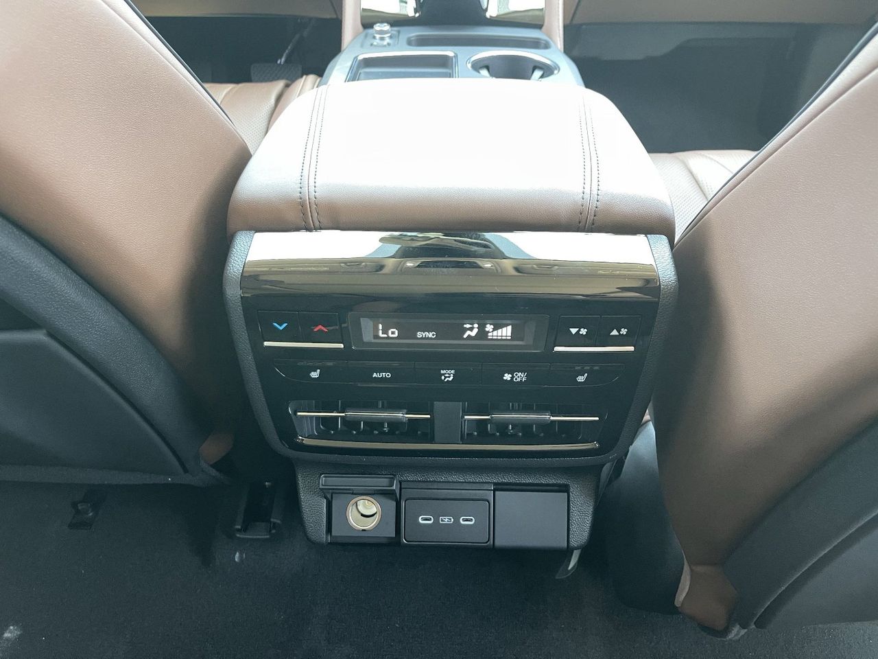 New 2026 Platinum White Pearl Acura SH-AWD Advance Package image 15