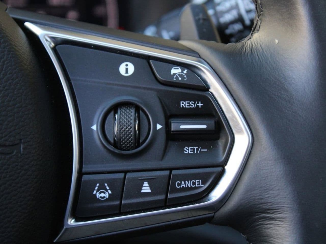 Certified Used 2023 Liquid Carbon Metallic Acura Technology image 34