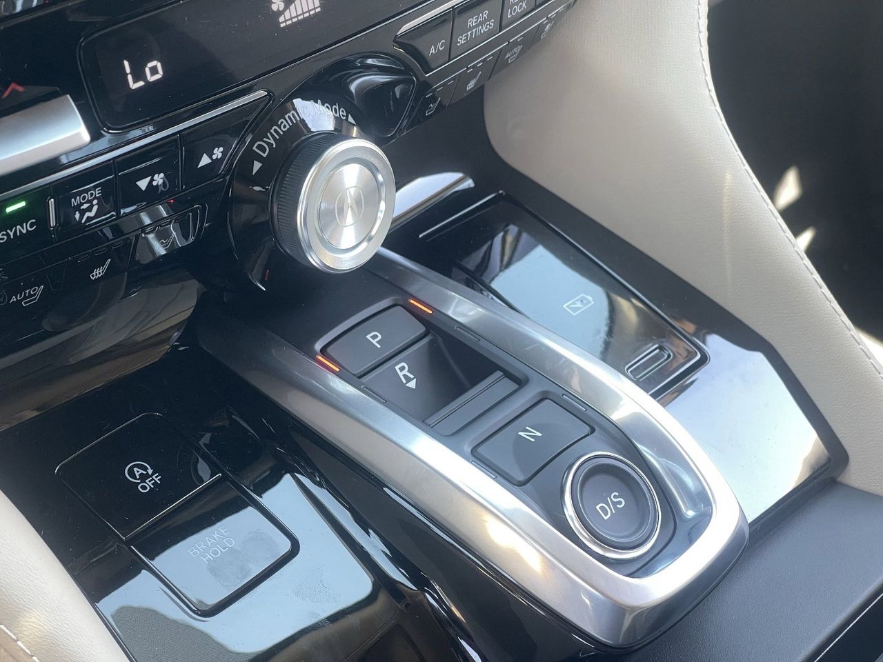 New 2026 Platinum White Pearl Acura SH-AWD Advance Package image 29