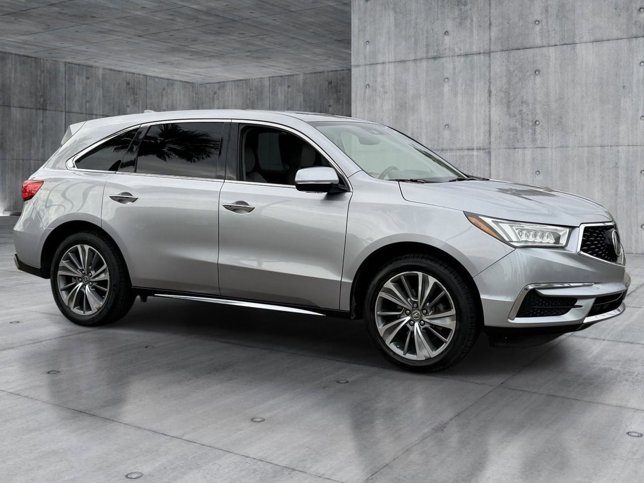 View vehicle photo 7