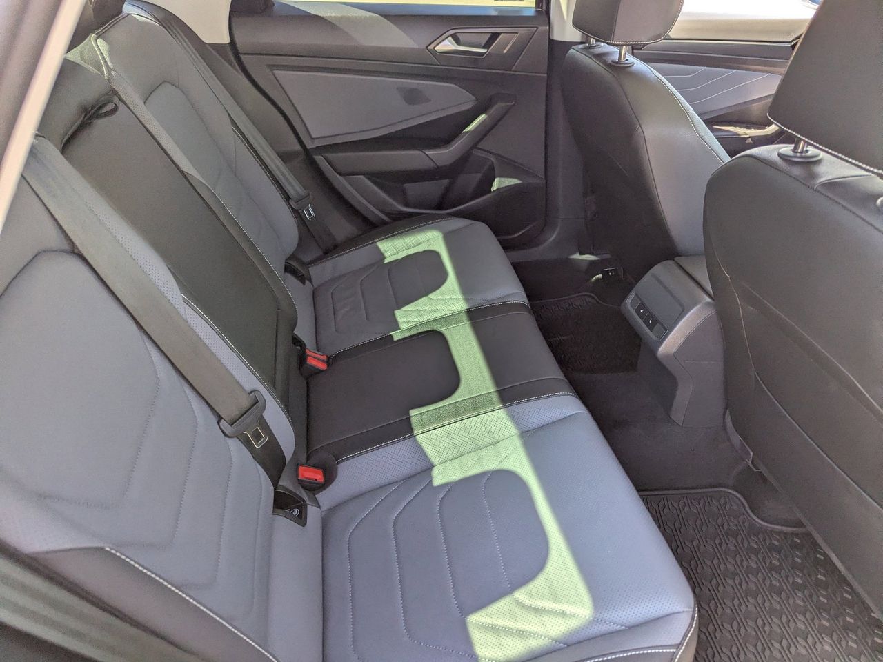 Used 2025 Deep Black Pearl Volkswagen 1.5T SEL image 13