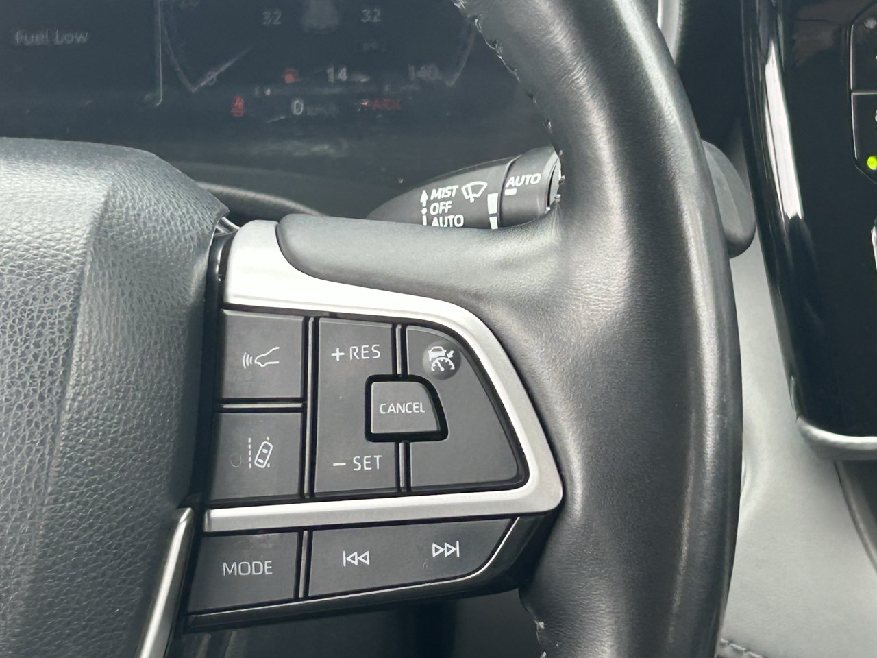 Used 2023 Magnetic Gray Metallic Toyota Platinum image 30