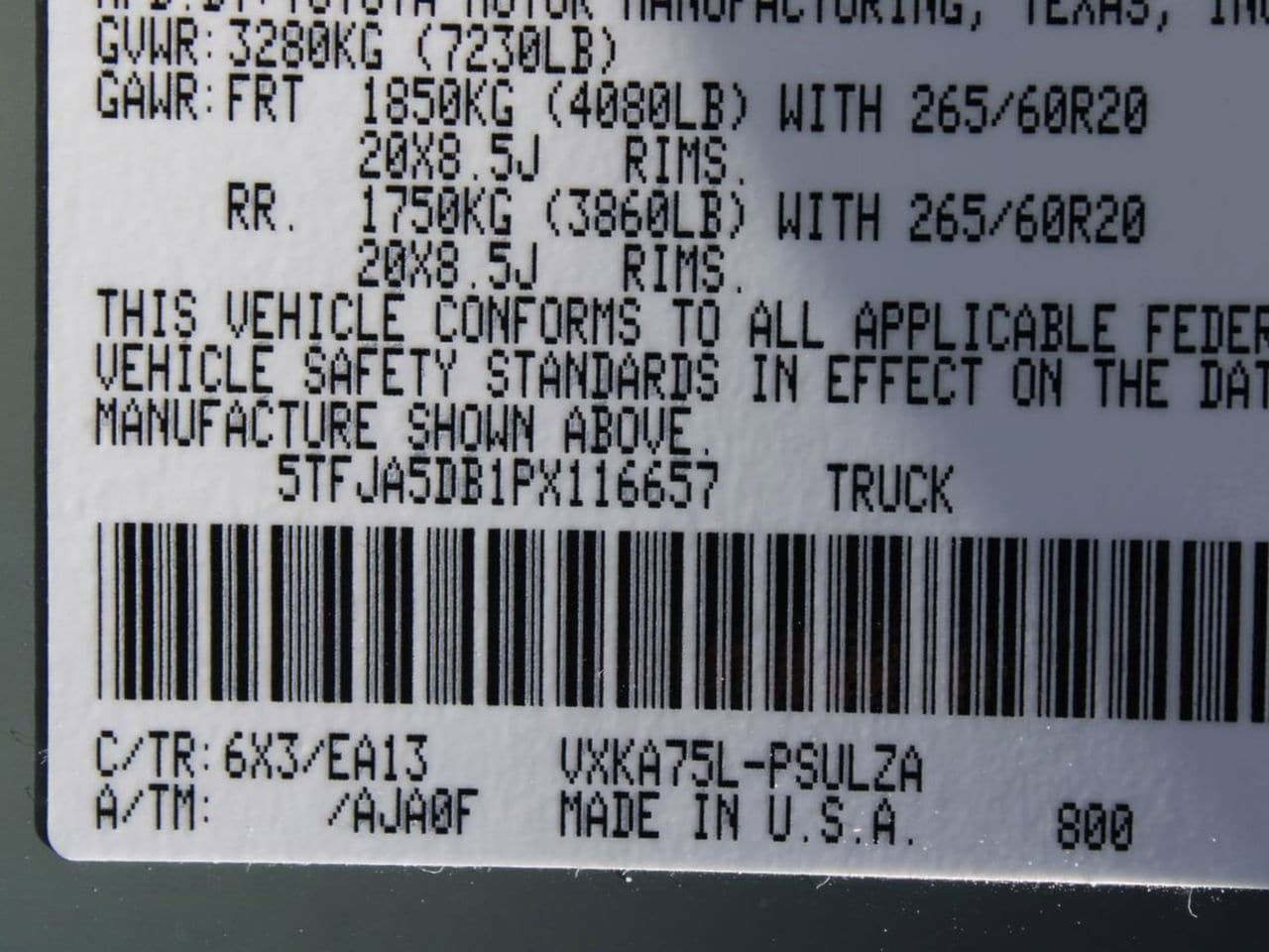 Used 2023 Lunar Rock Toyota Limited image 32