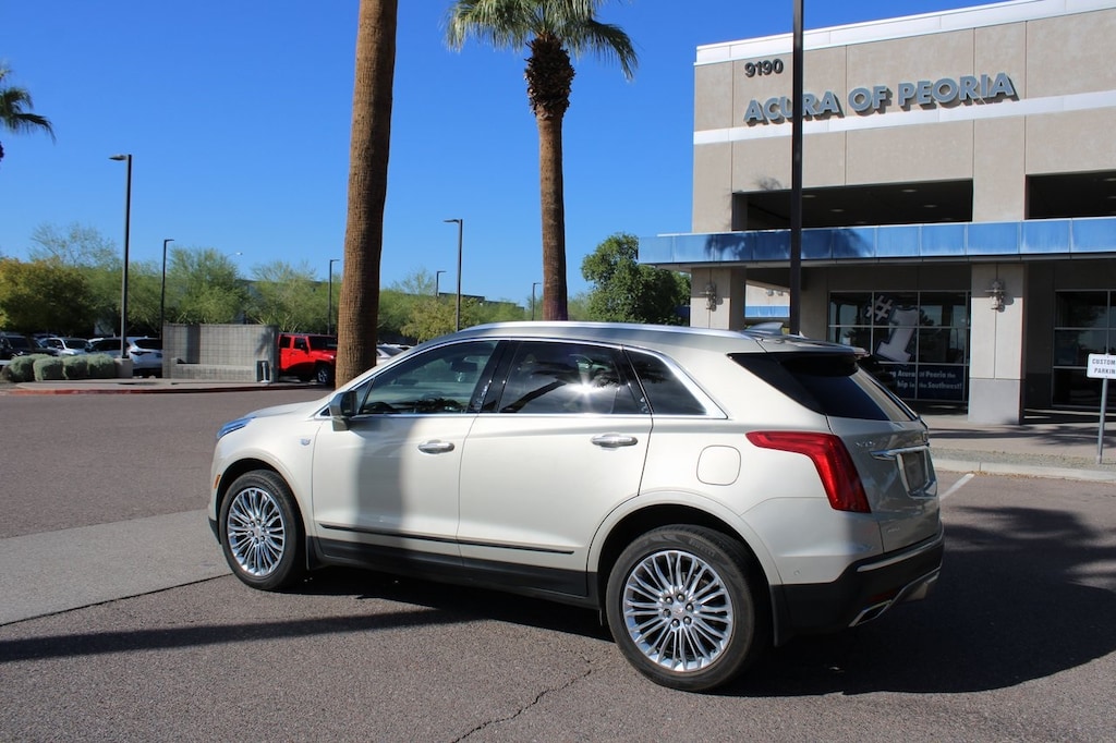 Used 2017 CADILLAC XT5 Platinum SUV