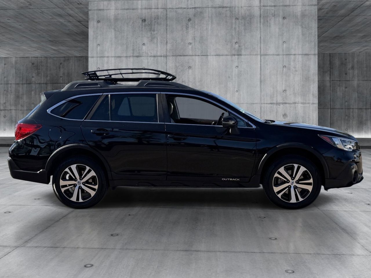 Used 2019 Crystal Black Silica Subaru 2.5i Limited image 6