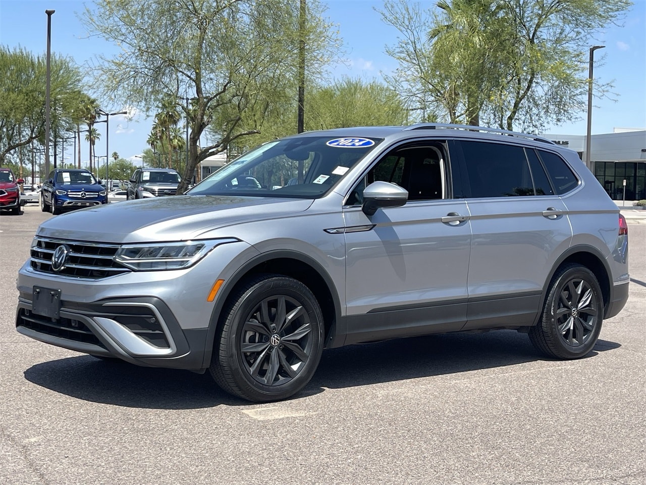 Used 2024 Volkswagen Tiguan SE with VIN 3VV3B7AX8RM083801 for sale in Peoria, AZ