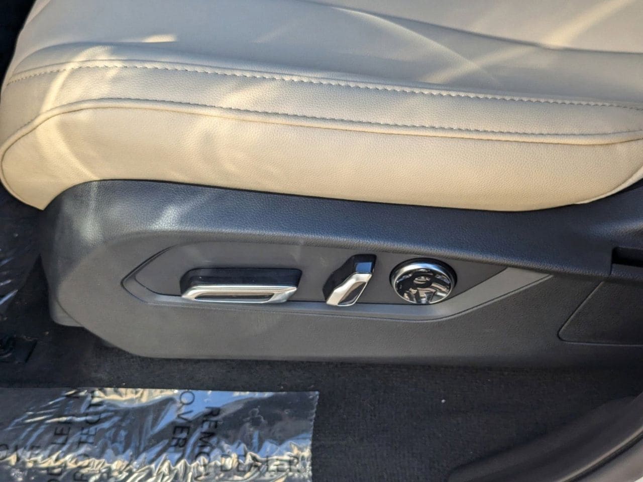 New 2026 Platinum White Pearl Acura SH-AWD image 16