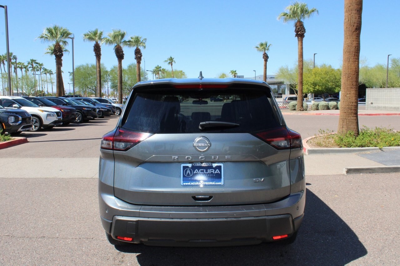 2024 Nissan Rogue SV photo 4