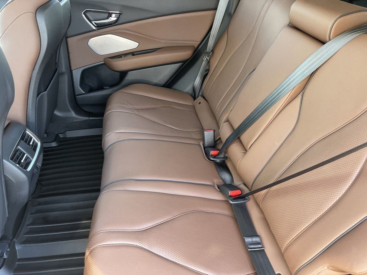 New 2026 Liquid Carbon Metallic Acura Advance Package image 15