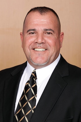Staff member Jorge Gomez from ID_3883f47eb0a1