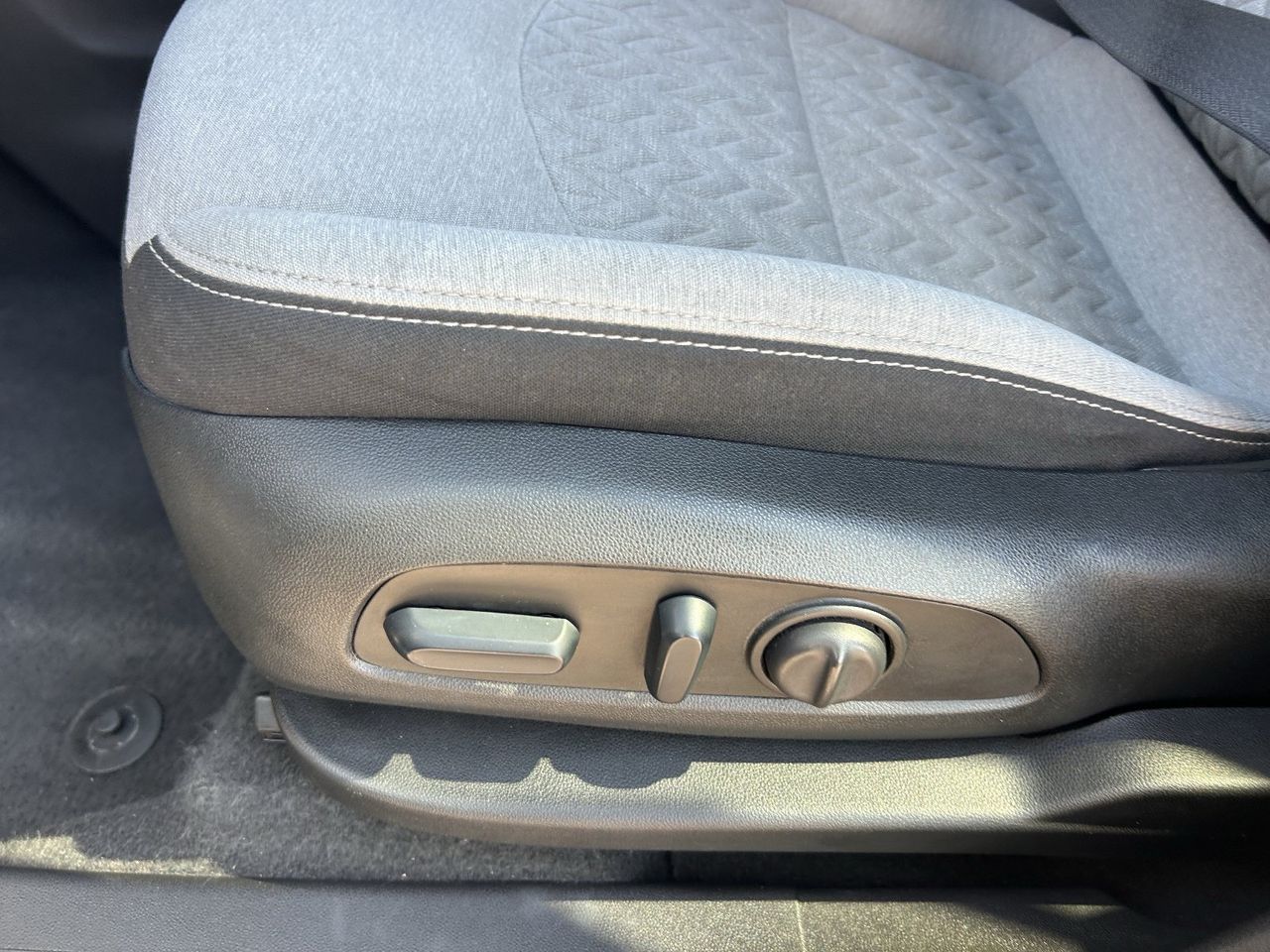 Used 2023 Iron Gray Metallic Chevrolet LT image 30
