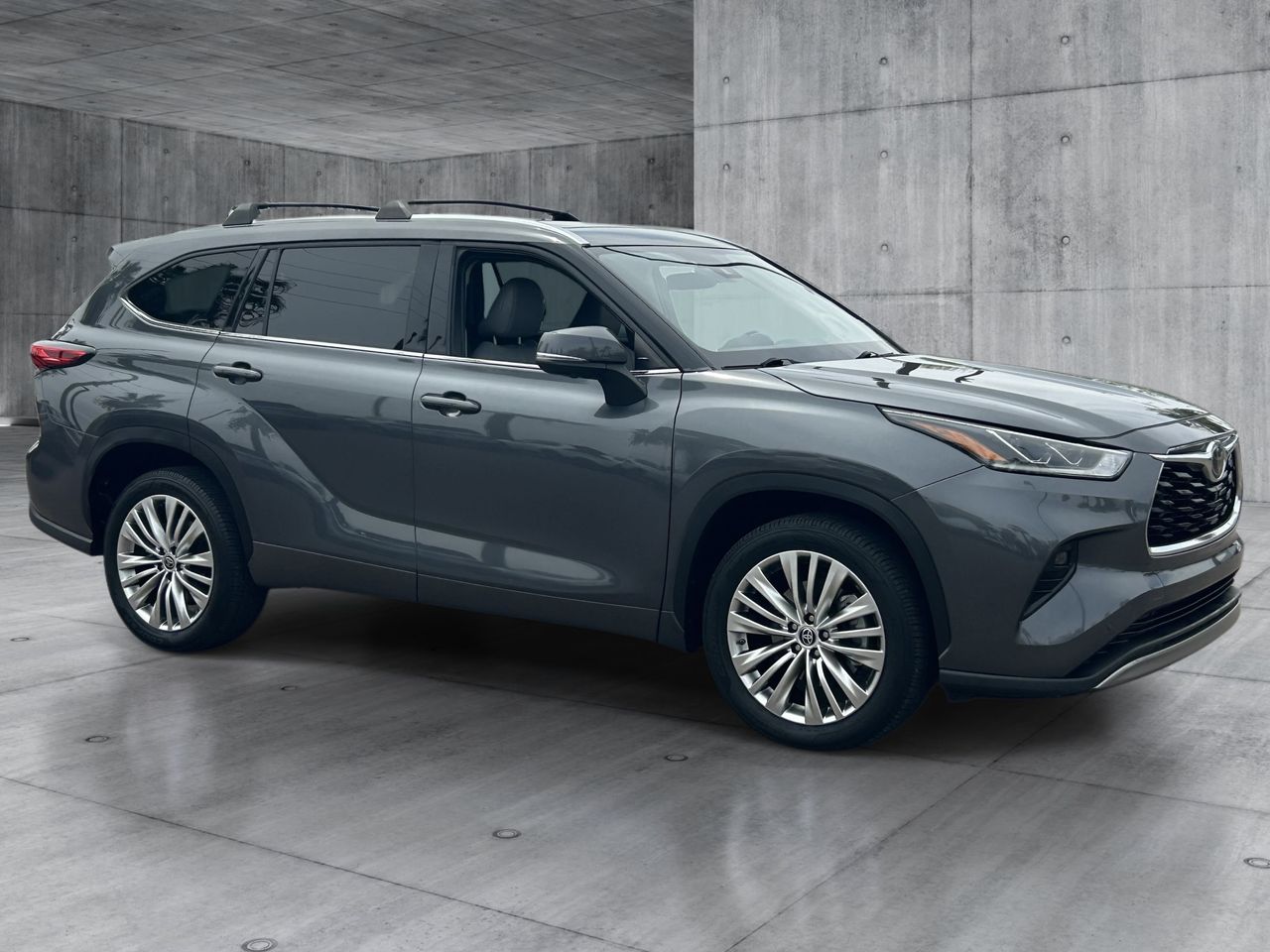 Used 2023 Magnetic Gray Metallic Toyota Platinum image 7