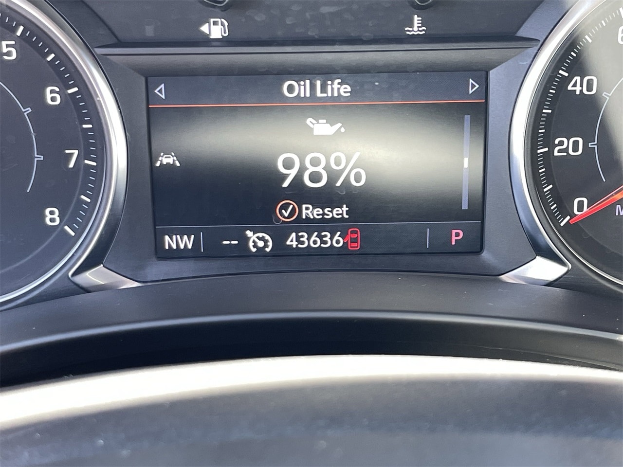 Image 32 of 2024 GMC Terrain