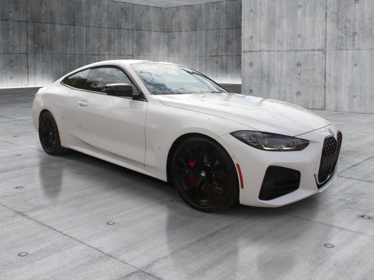 Used 2023 Alpine White BMW M440i image 8