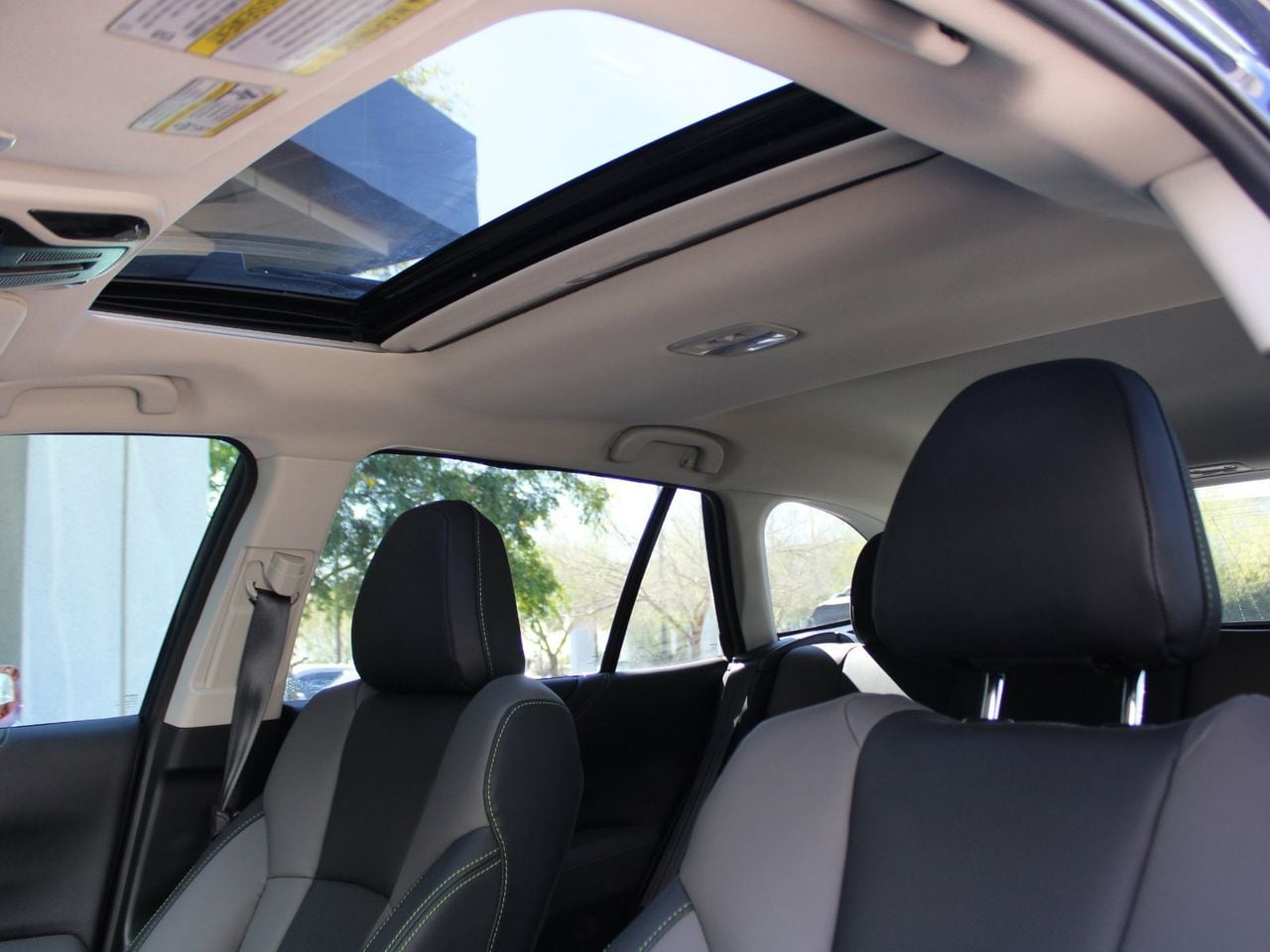 Used 2025 Cosmic Blue Pearl Subaru Onyx Edition image 15