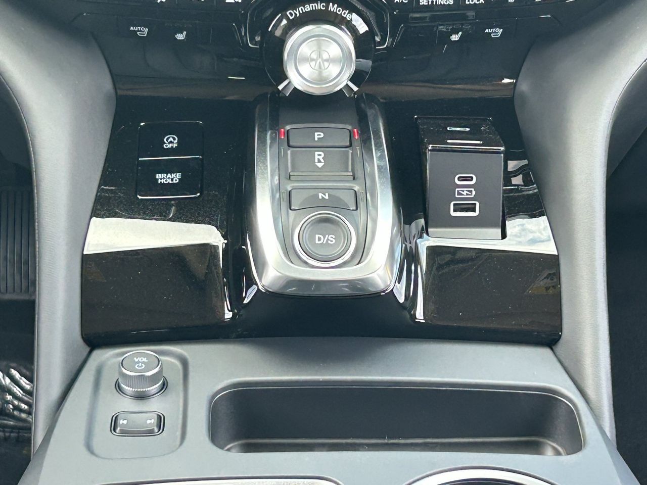 New 2026 Solar Silver Metallic Acura SH-AWD Technology Package image 23