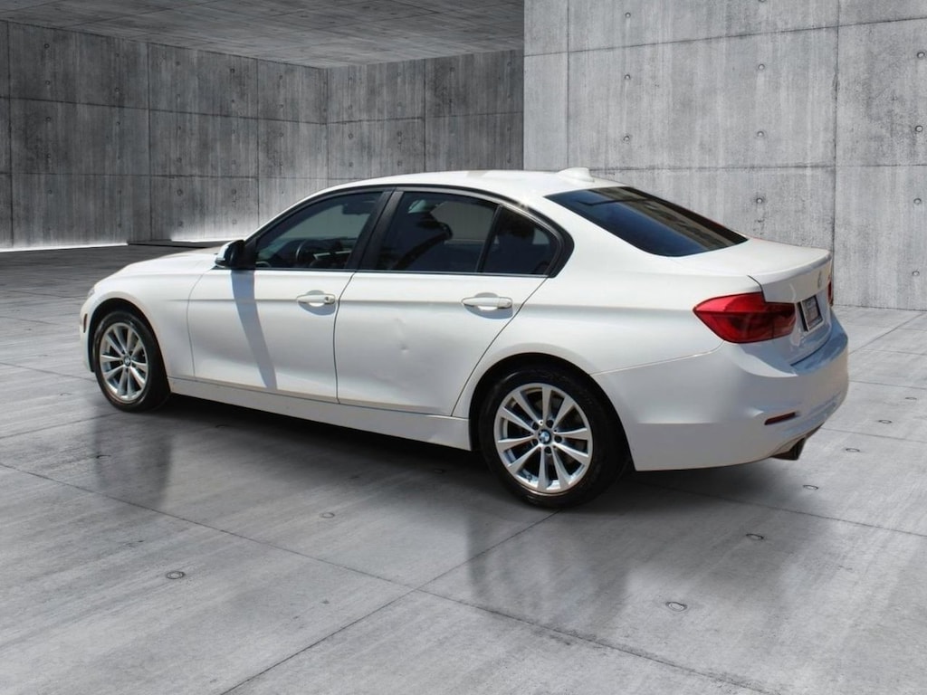 Used 2018 BMW 320i 320i Sedan
