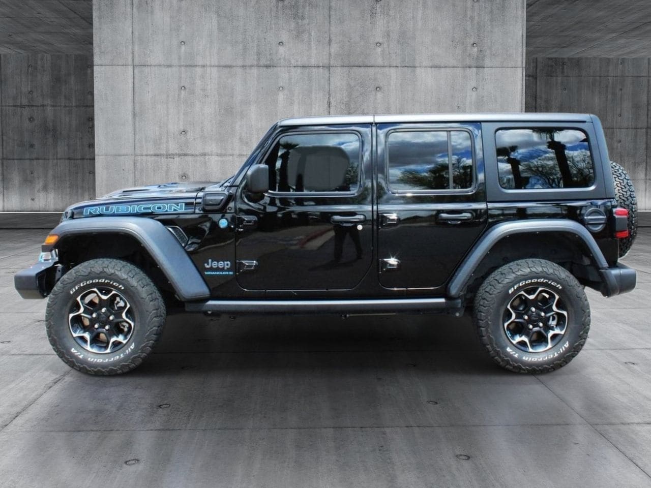 Used 2021 Black Clearcoat Jeep Unlimited Rubicon 4xe image 2