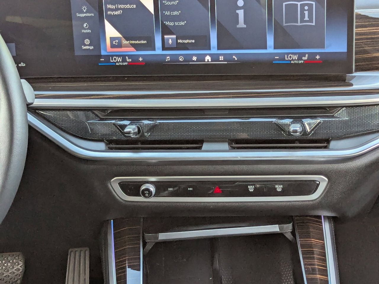 Used 2026 Alpine White BMW xDrive40i image 21