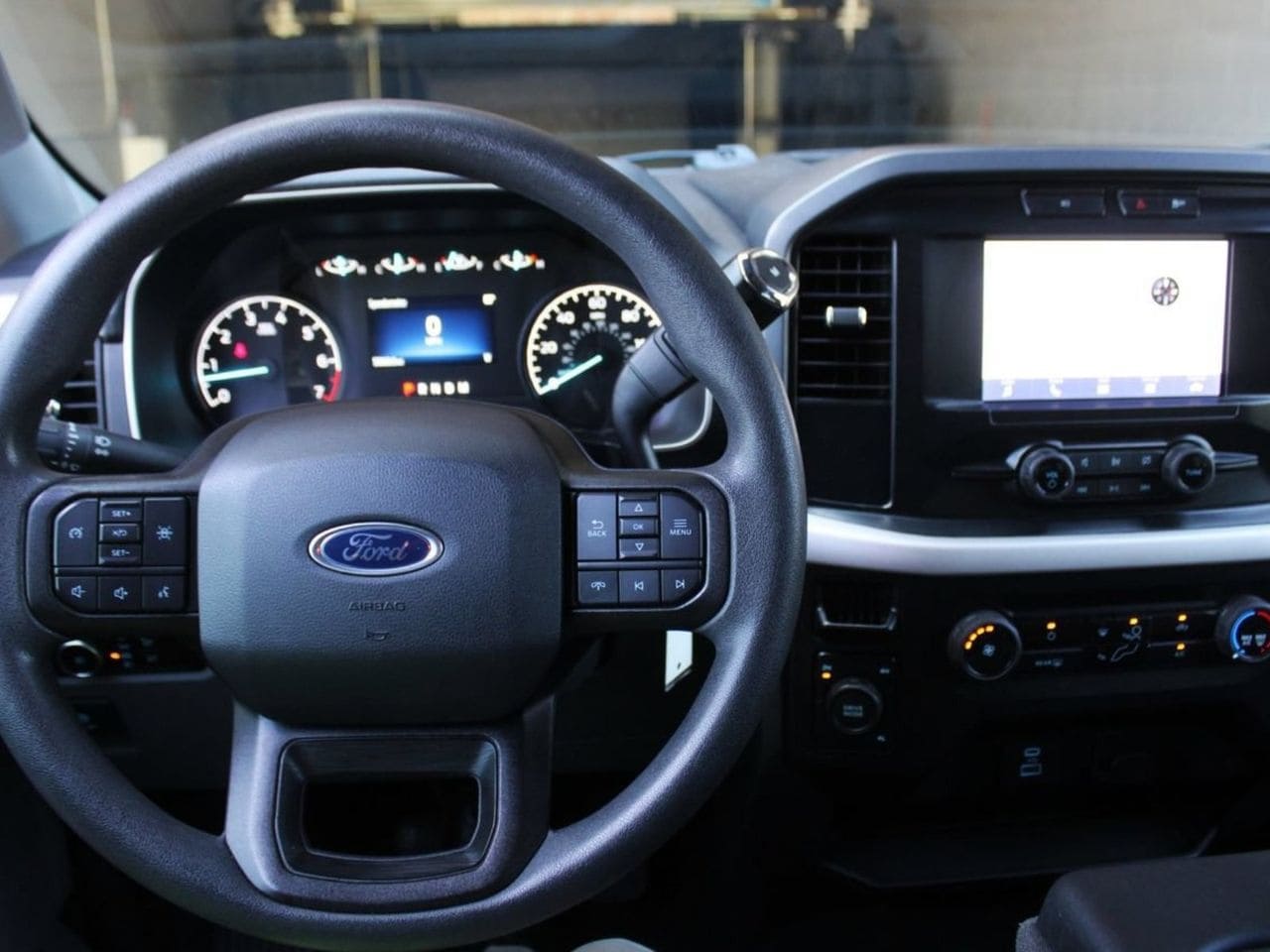 Used 2023 Carbonized Gray Metallic Ford XLT image 31