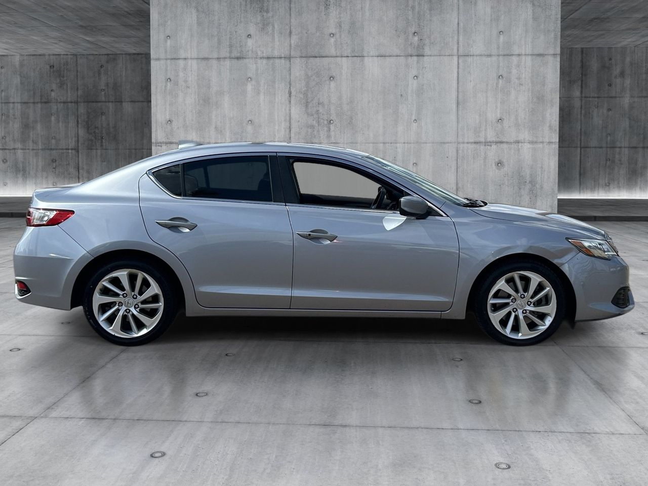Used 2016 Slate Silver Metallic Acura 2.4L image 6