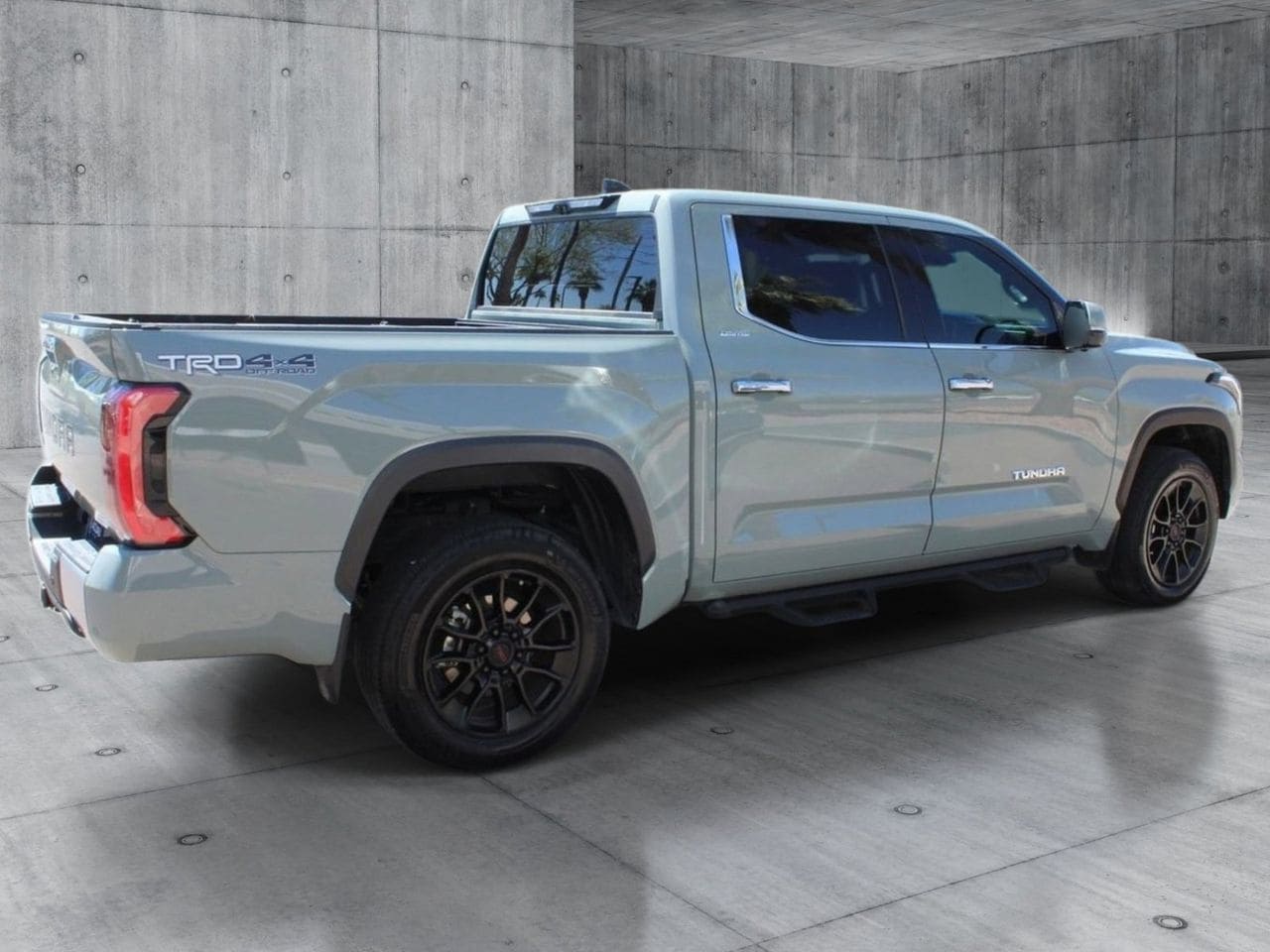 Used 2023 Lunar Rock Toyota Limited image 6