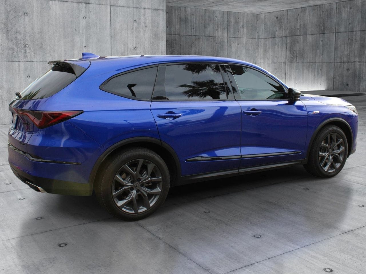 View vehicle photo 5