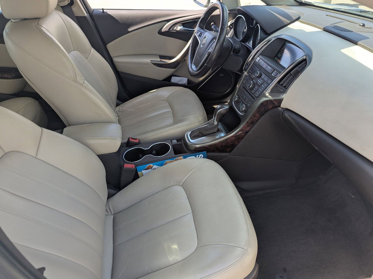 Used 2014 White Diamond Tricoat Buick Premium Group image 12