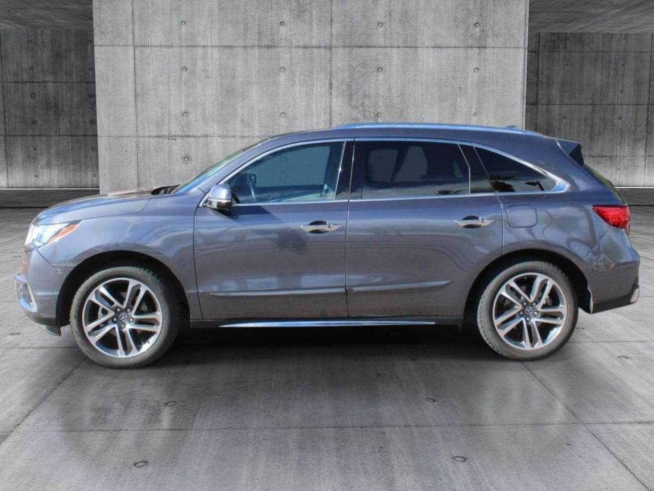 Used 2017 Modern Steel Metallic Acura 3.5L w/Advance Package image 2