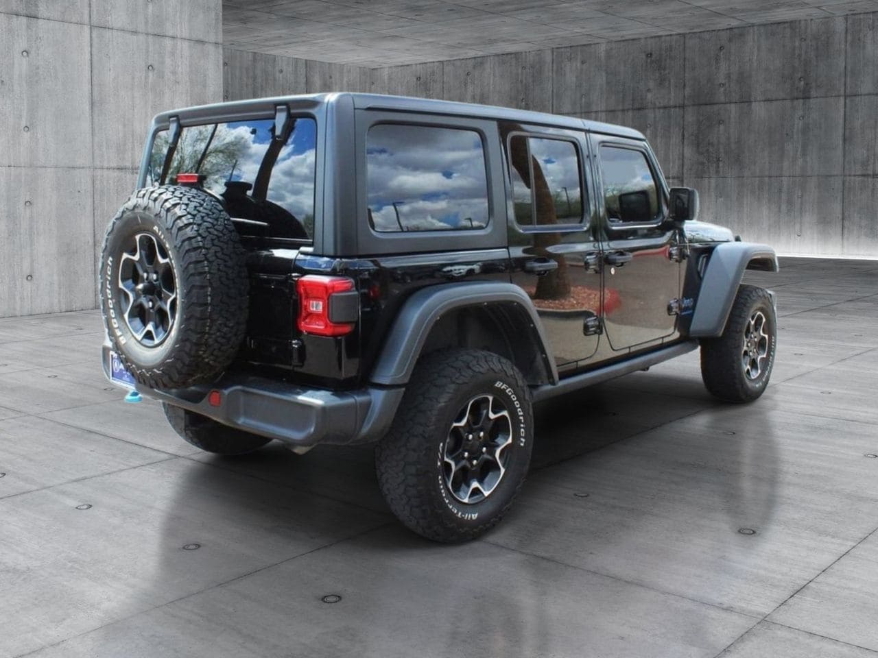 Used 2021 Black Clearcoat Jeep Unlimited Rubicon 4xe image 5
