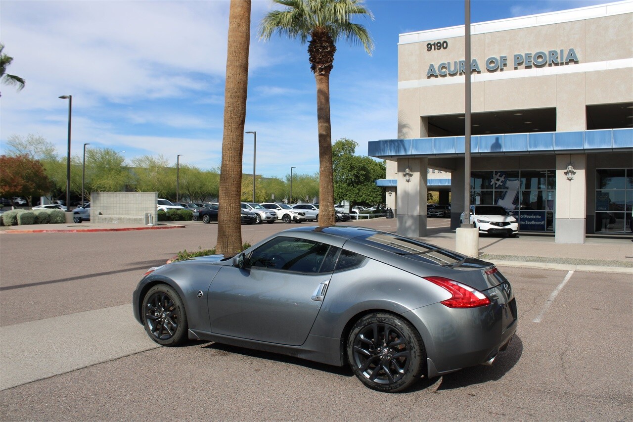 2016 Nissan 370Z photo 3