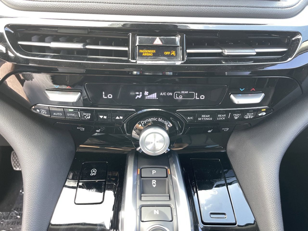 New 2026 Platinum White Pearl Acura FWD image 28