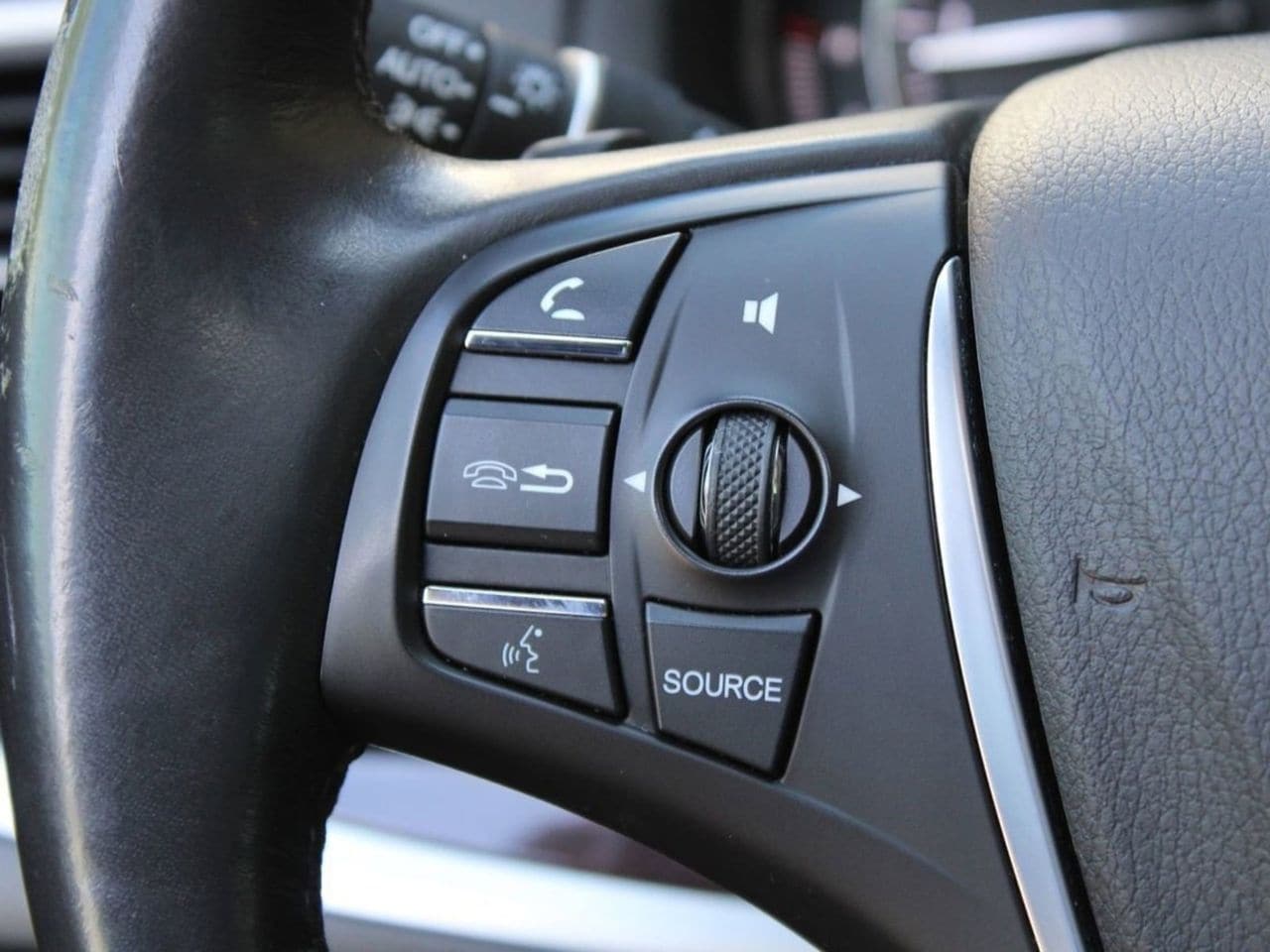 Used 2015 Crystal Black Pearl Acura Tech w/Technology Package image 20