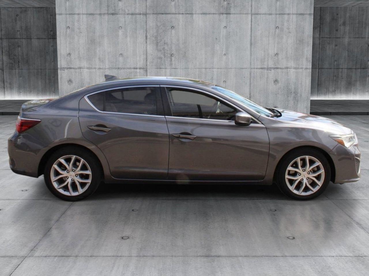 Used 2020 Modern Steel Metallic Acura Premium image 6