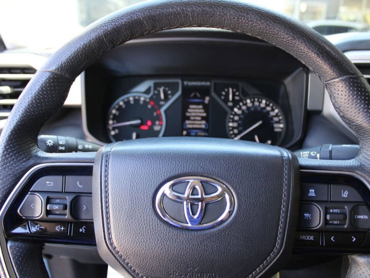 Used 2023 Lunar Rock Toyota Limited image 31