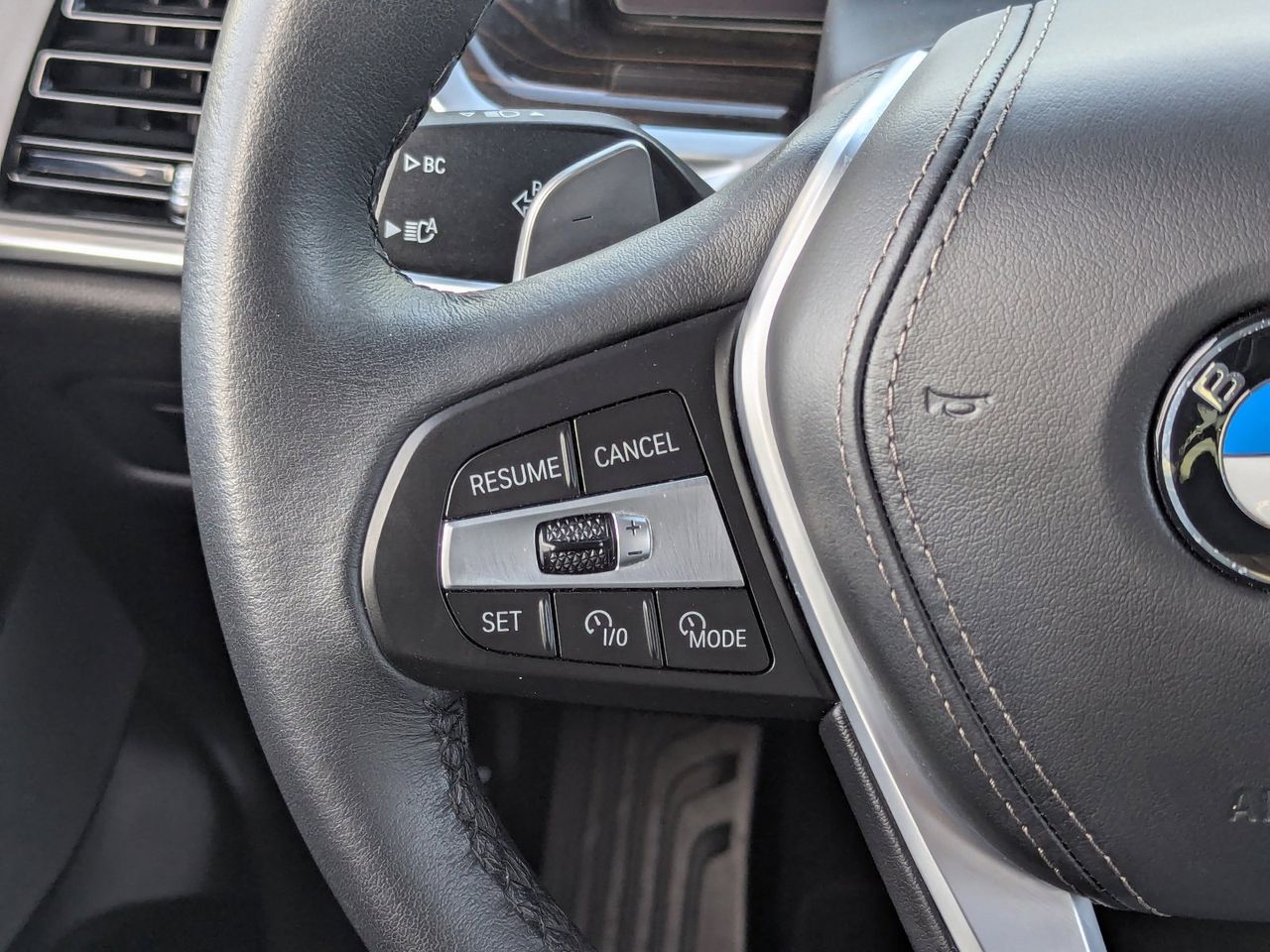 Used 2026 Alpine White BMW xDrive40i image 24