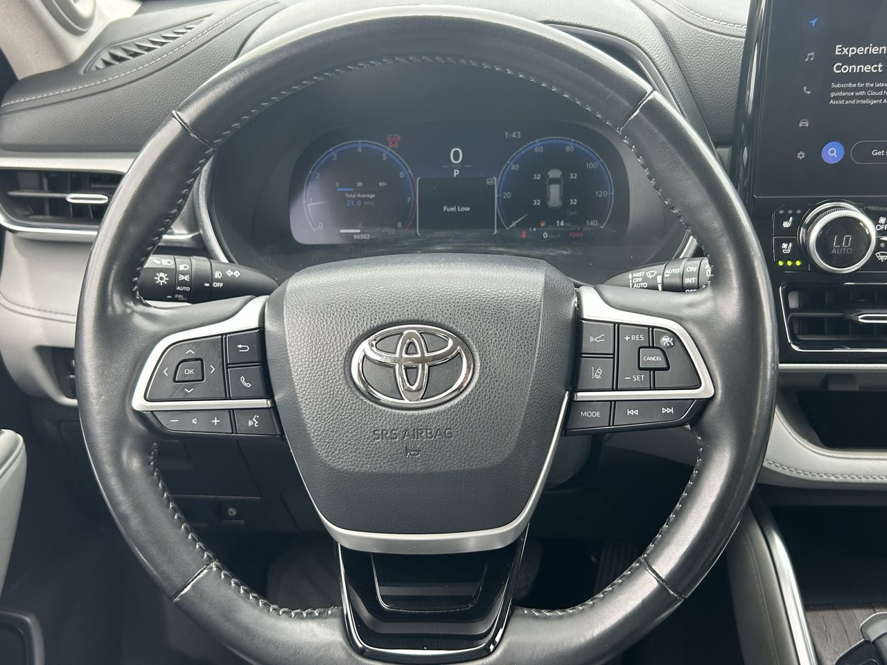 Used 2023 Magnetic Gray Metallic Toyota Platinum image 28