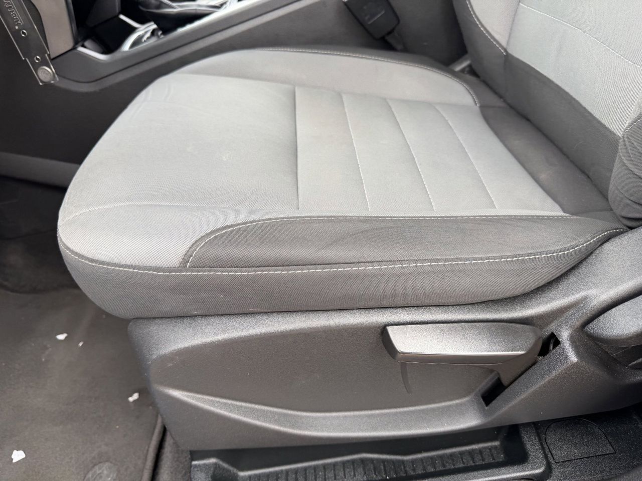 Used 2018 Lightning Blue Ford S image 29