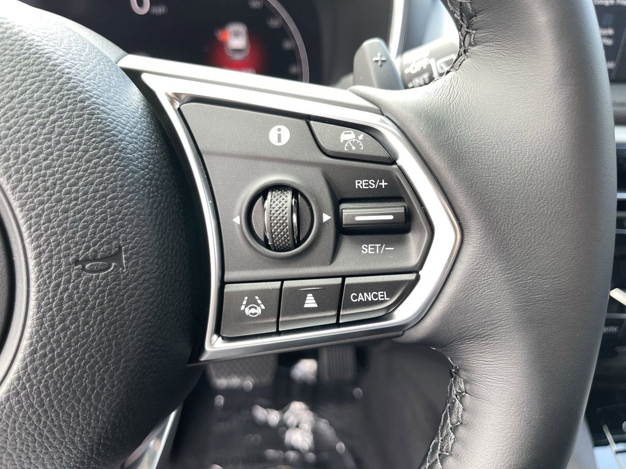 New 2026 Platinum White Pearl Acura FWD image 33