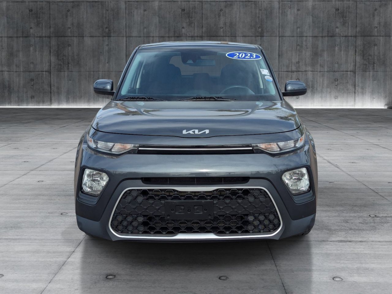 Used 2022 Gravity Gray Kia LX image 9