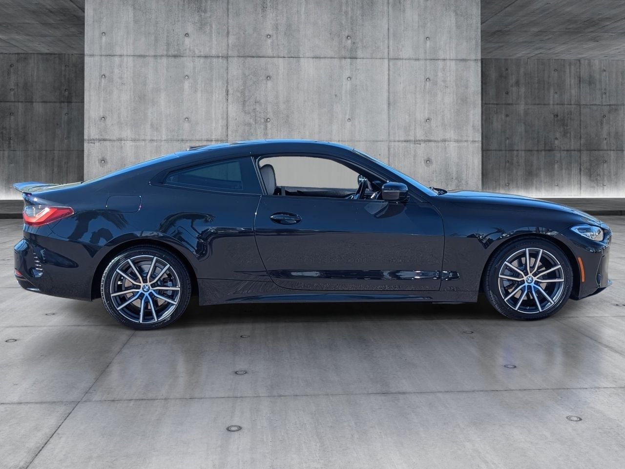 Used 2022 Black Sapphire Metallic BMW 430i image 6