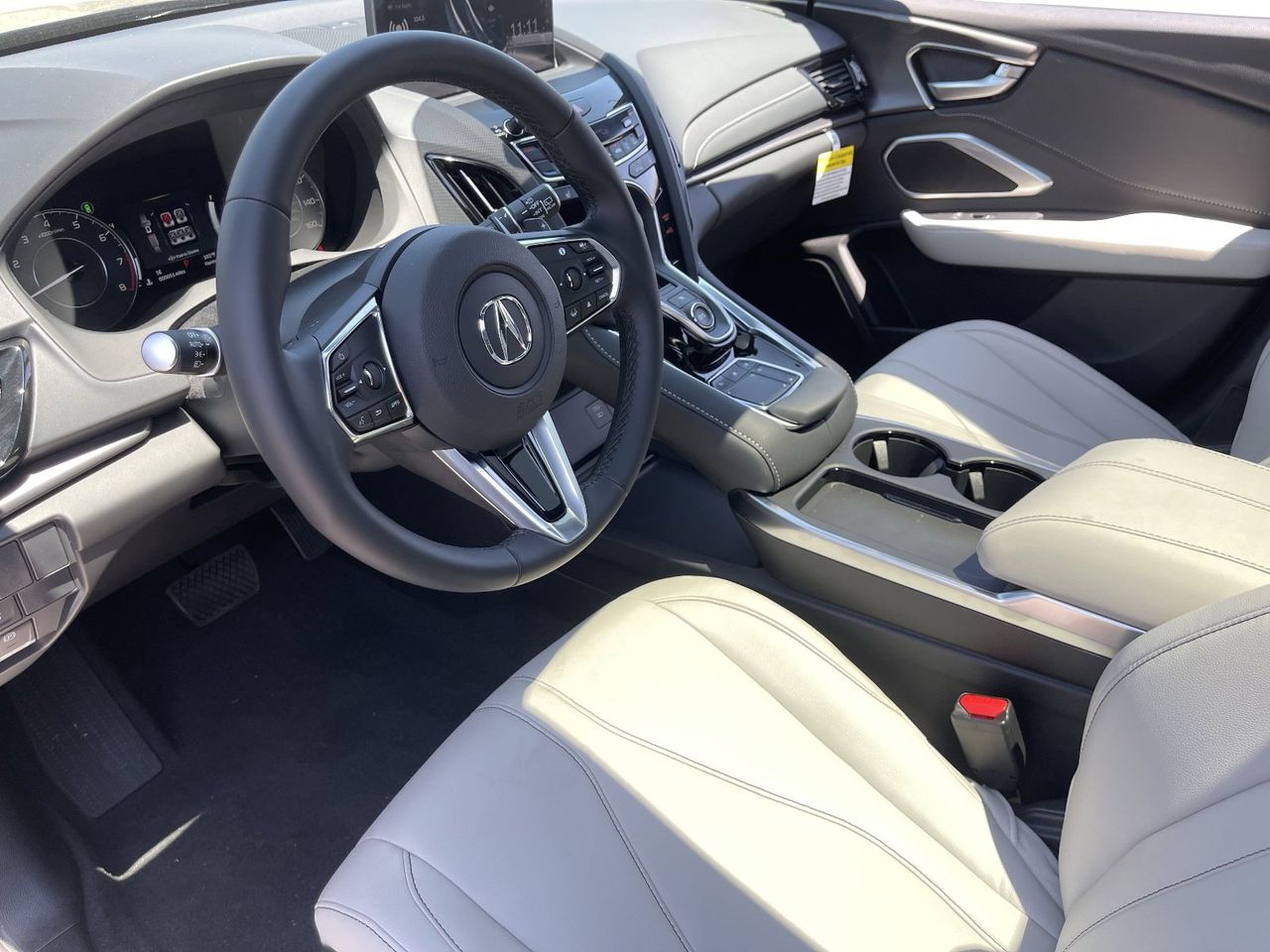 New 2026 Platinum White Pearl Acura SH-AWD image 22